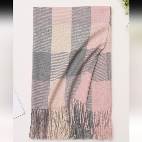 Verdusa Women's Multi-Color Long Shawl Grid Winter Warm Scarf - Picture 2 of 4